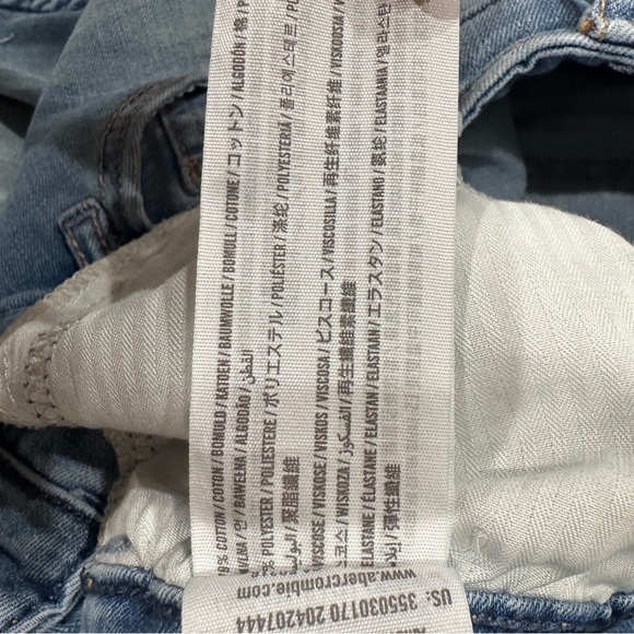 Hollister distressed super skinny high rise jegging ❤️ - Picture 6 of 7